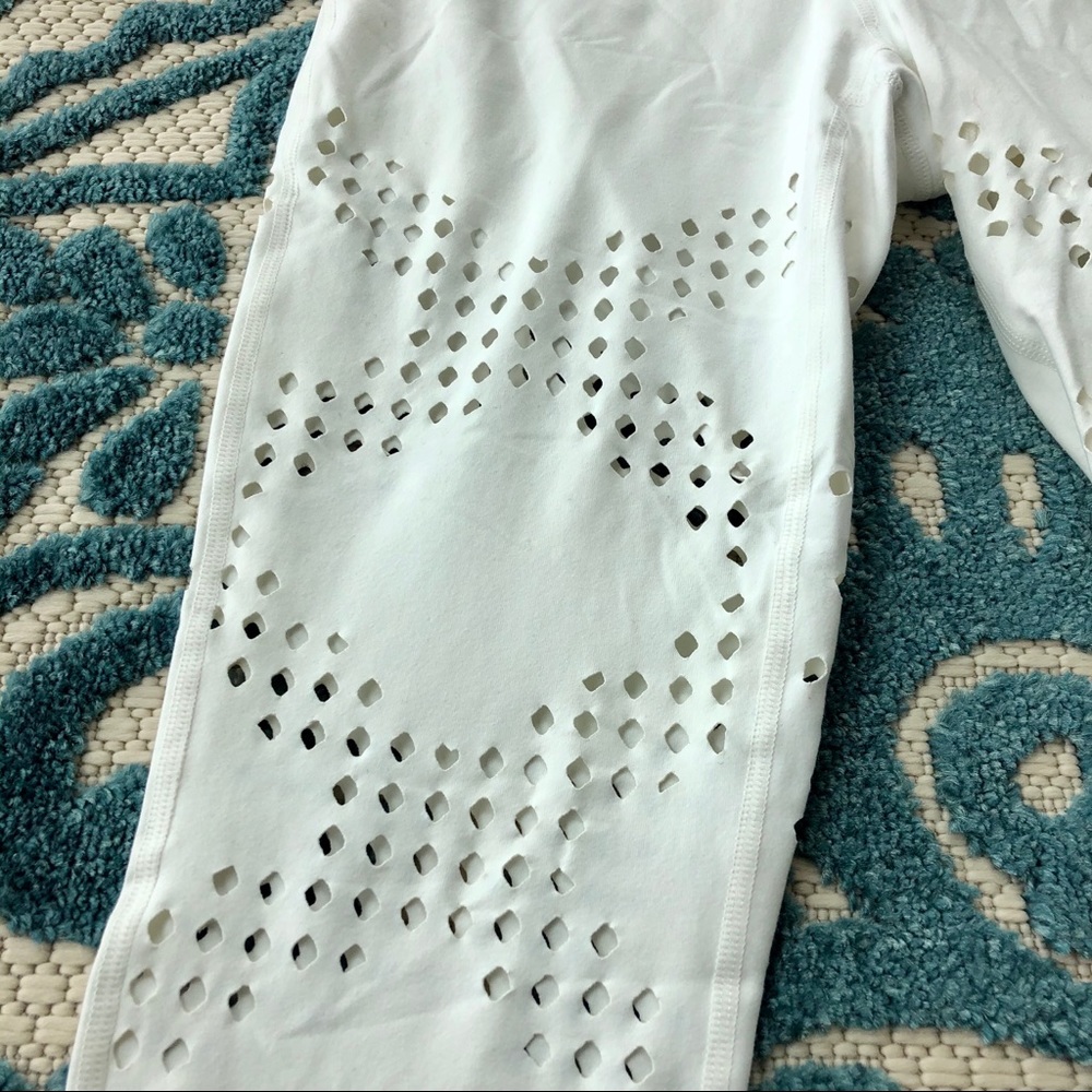 Prjon Cross Laser-Cut Legging White - Picture 4 of 7